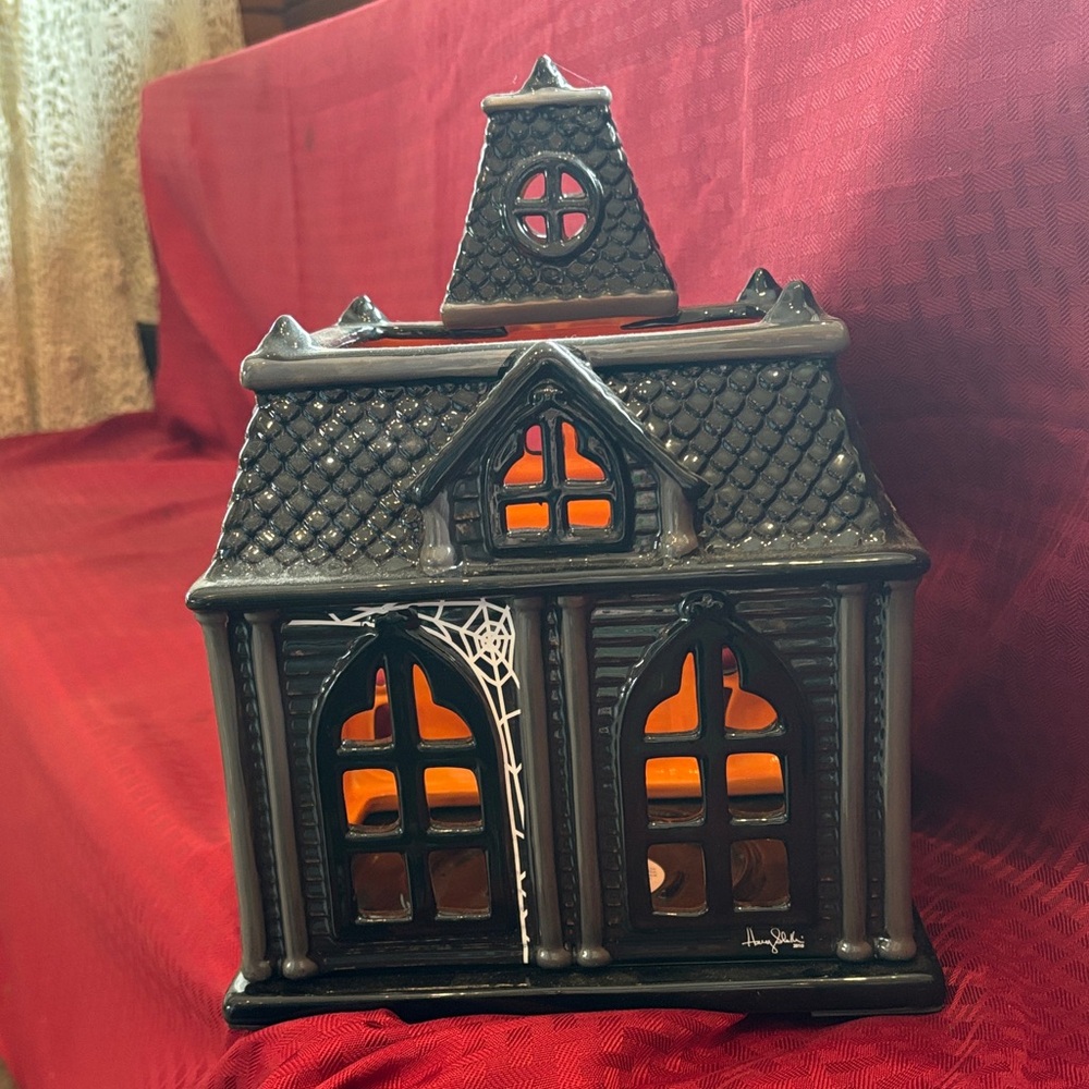Bath & Body Works Black and Orange Haunted House Candle Holder - Picture 4 of 6